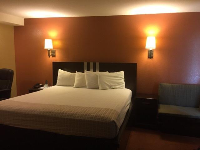 Americas Best Value Inn Caldwell megyeCaldwell megye  Kültér fotó